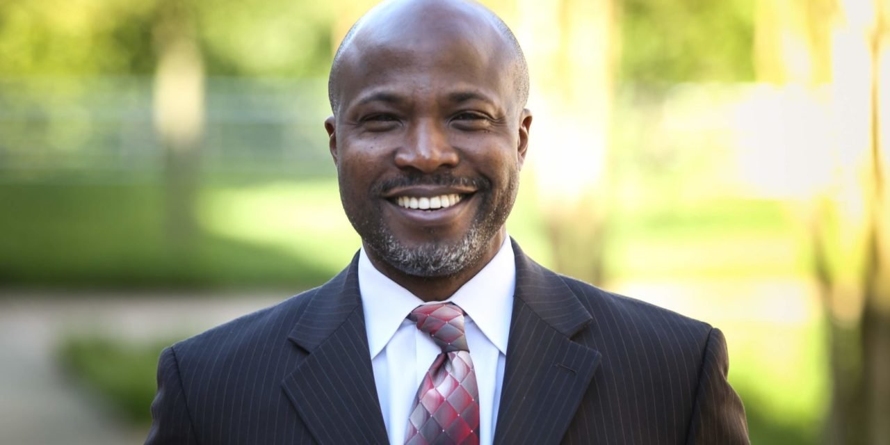 Taiwo Jaiyeoba, nuevo gerente de Greensboro: Es crucial una relación altamente funcional entre la gerencia, el ayuntamiento y la comunidad Taiwo Jaiyeoba, nuevo gerente de Greensboro: Es crucial una relación altamente funcional entre la gerencia, el ayuntamiento y la comunidad