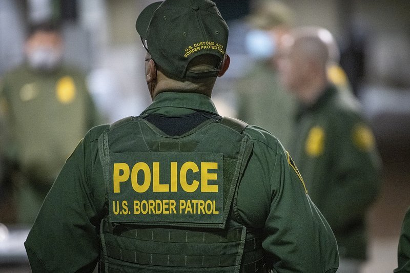Desde la momentánea calma que hay en la frontera de Ciudad Juárez hasta las boyas que implementaron en Río Grande: Los problemas migratorios que afronta Estados Unidos Desde la momentánea calma que hay en la frontera de Ciudad Juárez hasta las boyas que implementaron en Río Grande: Los problemas migratorios que afronta Estados Unidos
