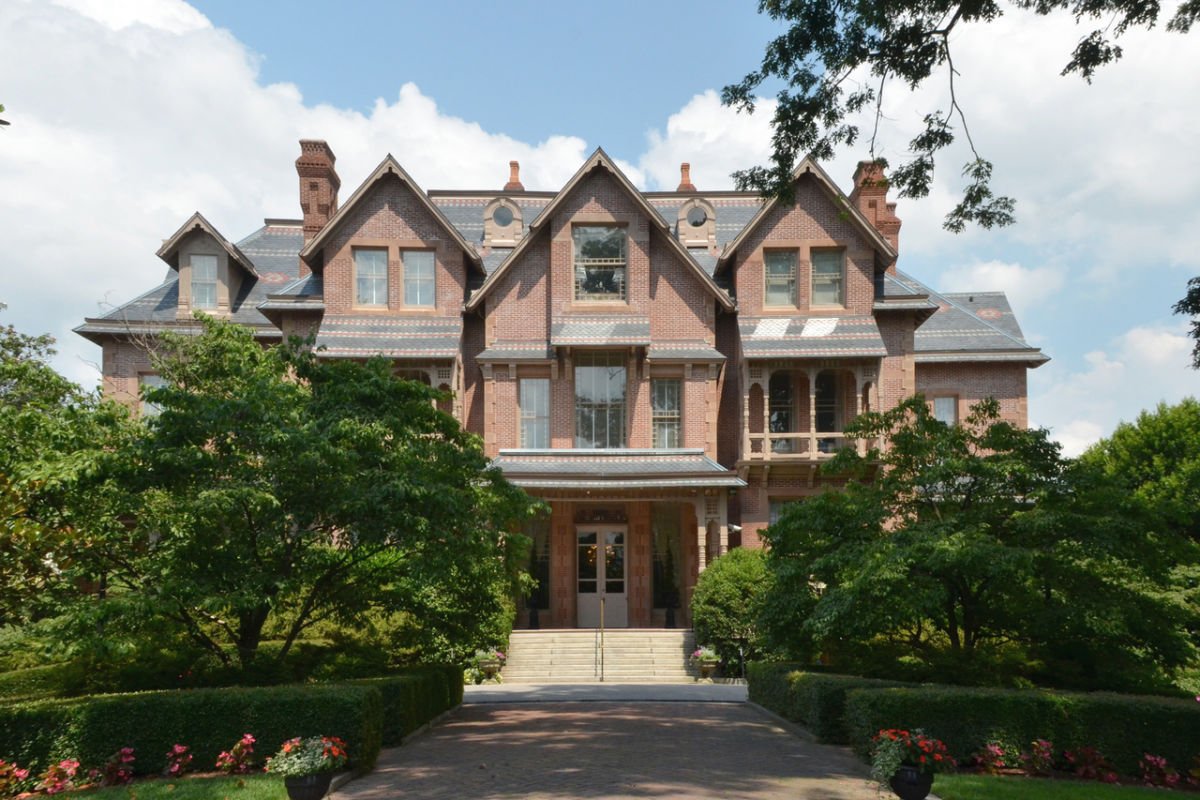 Mark Robinson y Josh Stein llevan la delantera en la recaudación de fondos y marcan un firme camino de cara a las elecciones a gobernador de Carolina del Norte en 2024 Mark Robinson y Josh Stein llevan la delantera en la recaudación de fondos y marcan un firme camino de cara a las elecciones a gobernador de Carolina del Norte en 2024